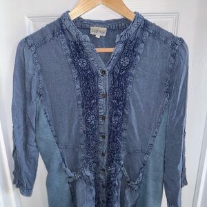 Blue 3/4 Sleeve Button Down Top Floral Embroidery L Pockets Feminine Unique Soft